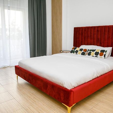 Color Apartments Corneliu Coposu No3 Bukares Bagian luar foto
