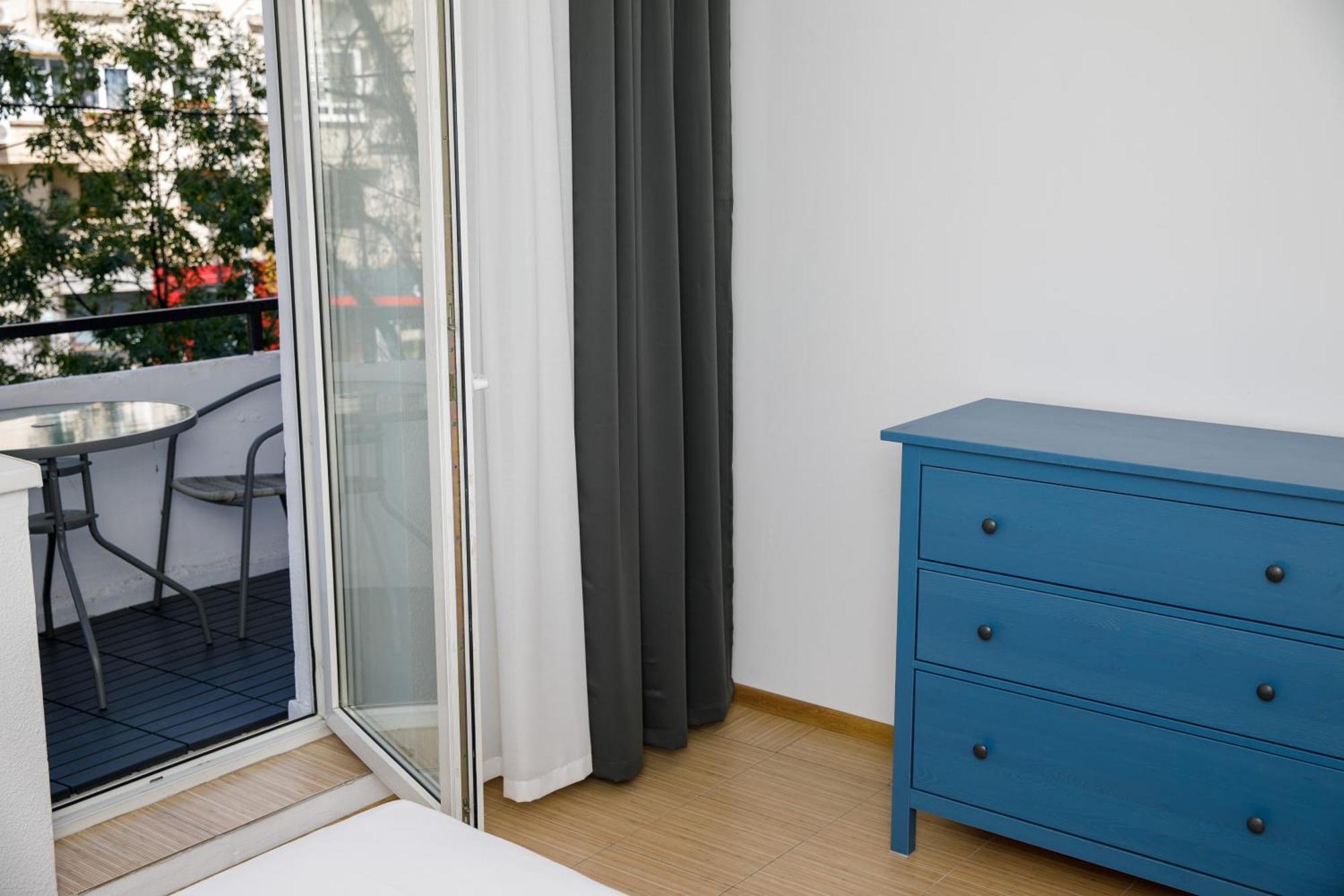 Color Apartments Corneliu Coposu No3 Bukares Bagian luar foto