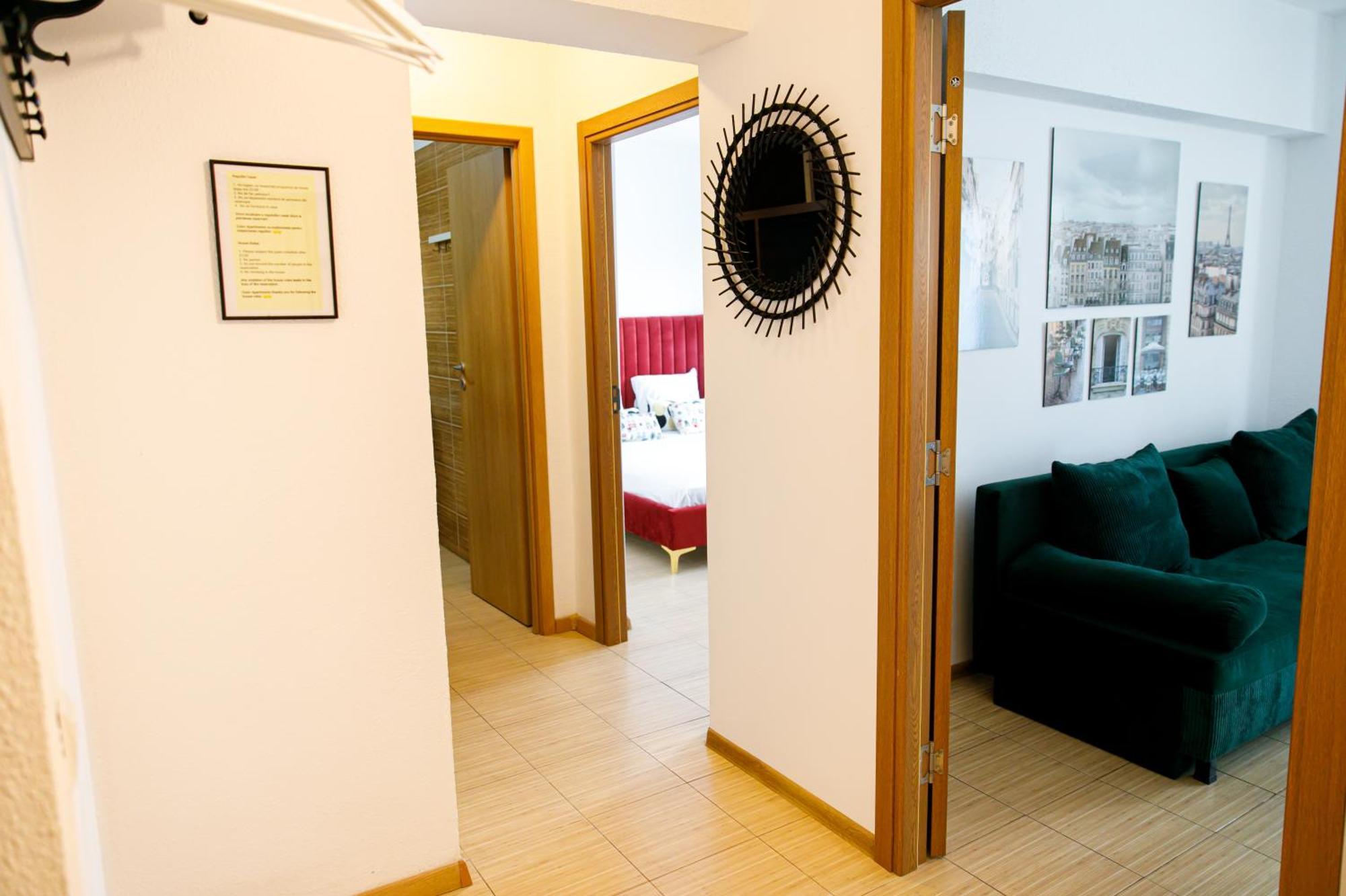 Color Apartments Corneliu Coposu No3 Bukares Bagian luar foto